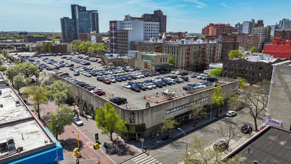 89-02 165th St, Jamaica, NY for sale - Building Photo - Image 2 of 4