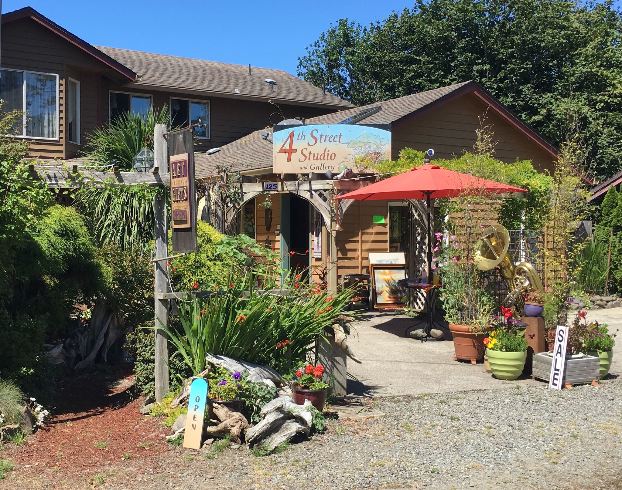 125 4th St N, Manzanita, OR for sale Primary Photo- Image 1 of 1