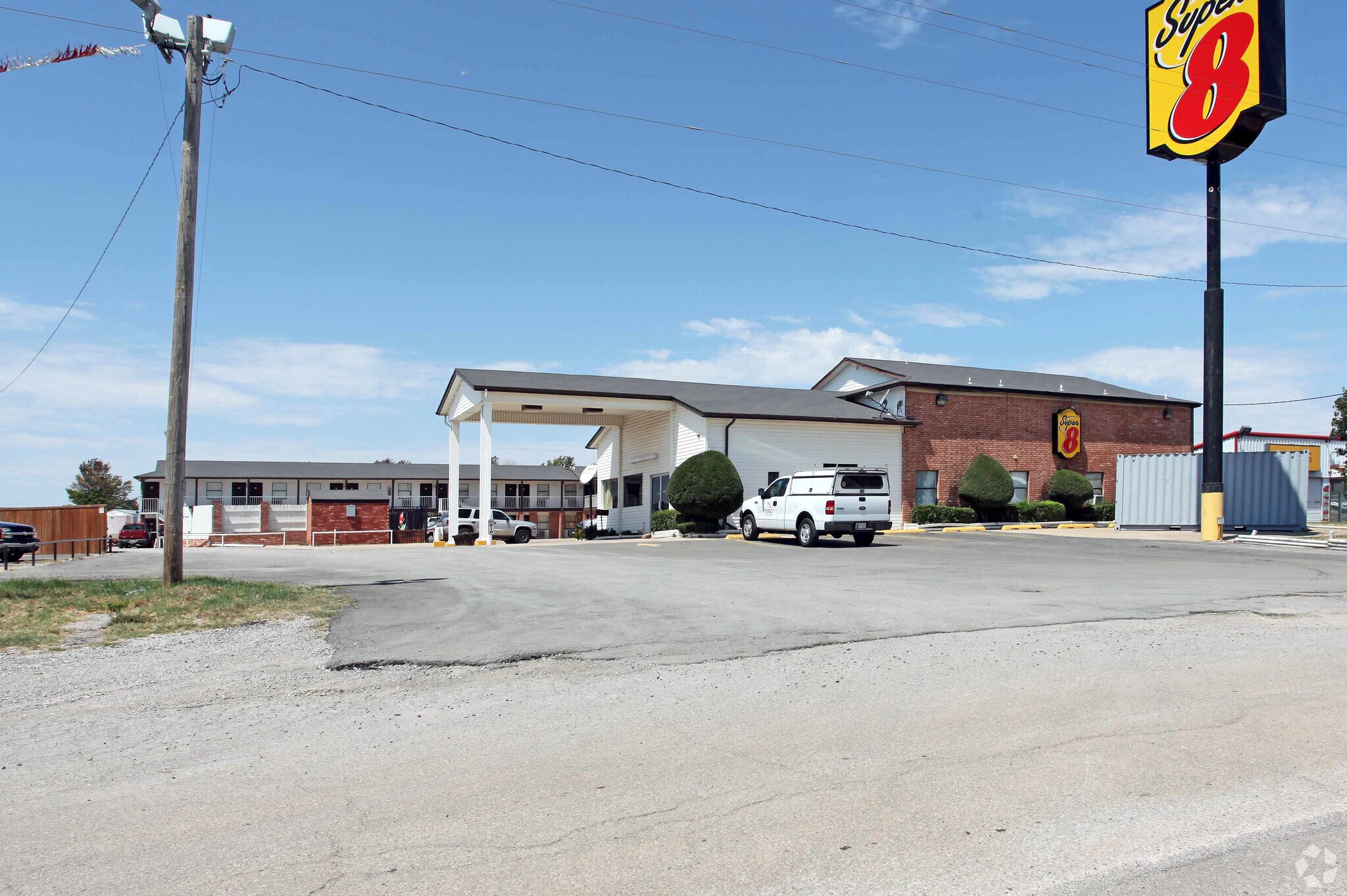 2820 I-40-br S, El Reno, OK for sale Primary Photo- Image 1 of 1