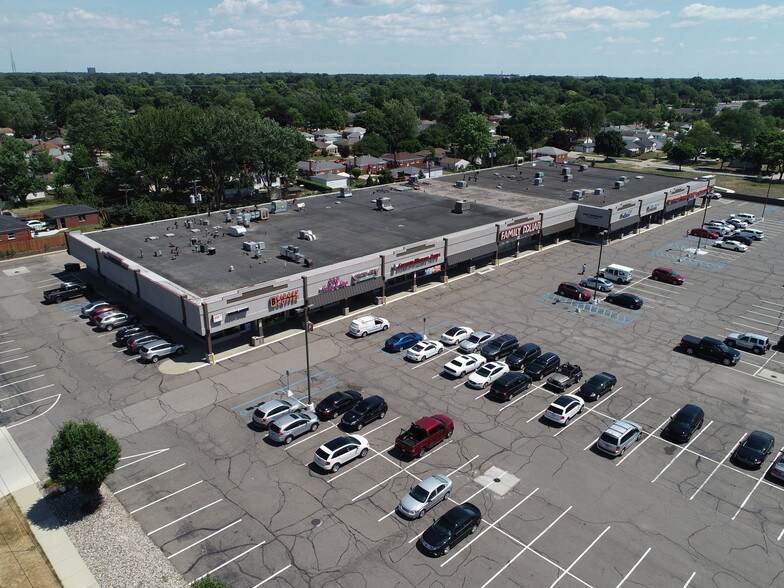 West Rd & Grange Rd, Trenton, MI for lease - Building Photo - Image 2 of 6