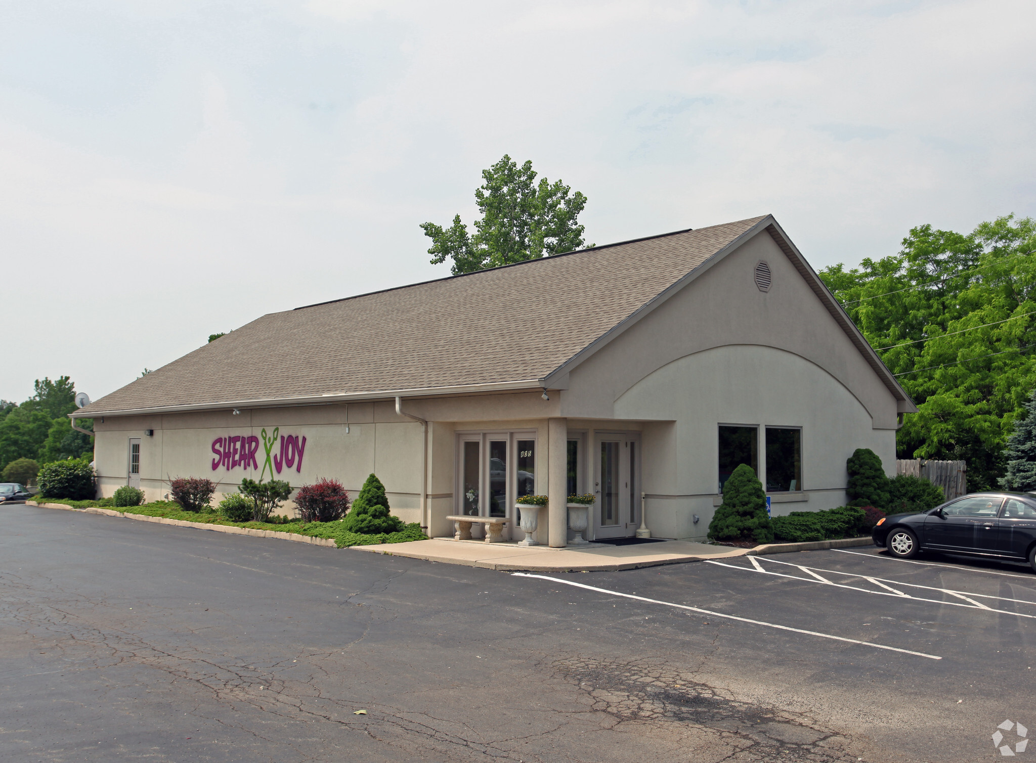 805 S Dixie Dr, Vandalia, OH for lease Primary Photo- Image 1 of 23