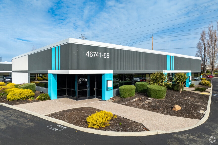 4051-4065 Clipper Ct, Fremont, CA for lease - Building Photo - Image 1 of 7