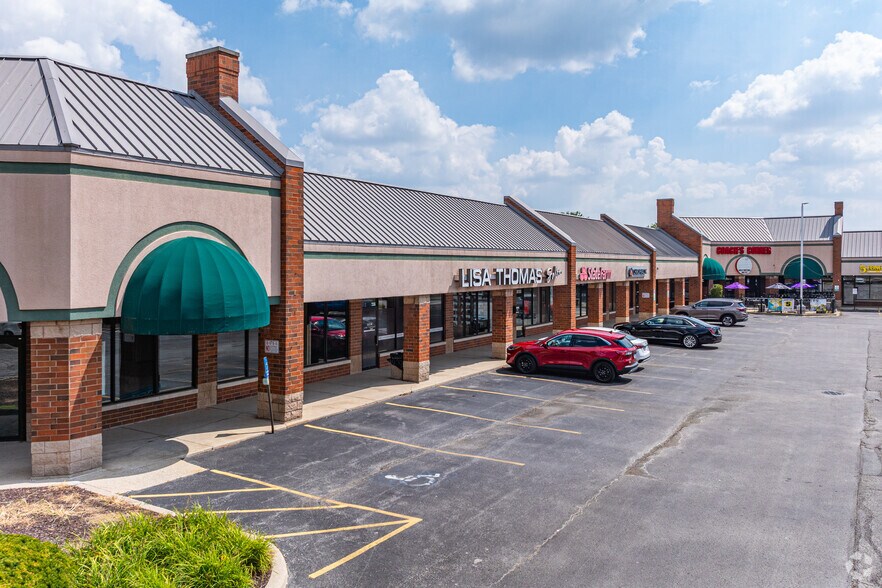 8100-8136 W 143rd St, Orland Park, IL for sale - Building Photo - Image 2 of 4