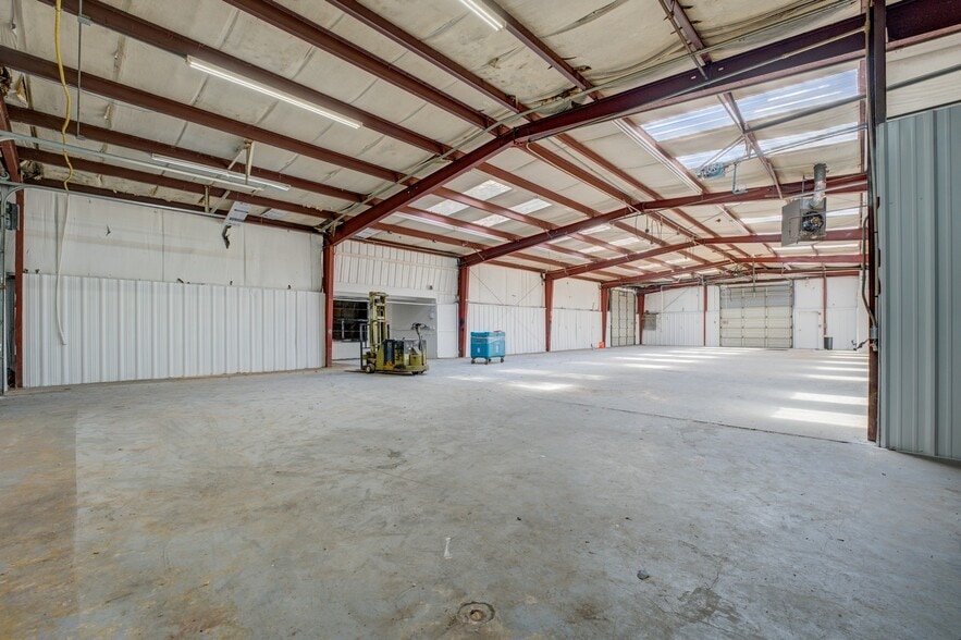 1580 Collins Blvd, Austell, GA for lease - Interior Photo - Image 3 of 4