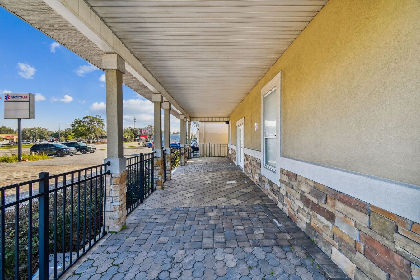 1992 Kingsley Ave, Orange Park, FL 32073