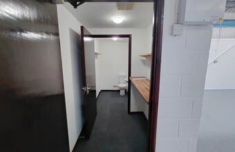 Broadmead Rd, Stewartby for lease Interior Photo- Image 2 of 2