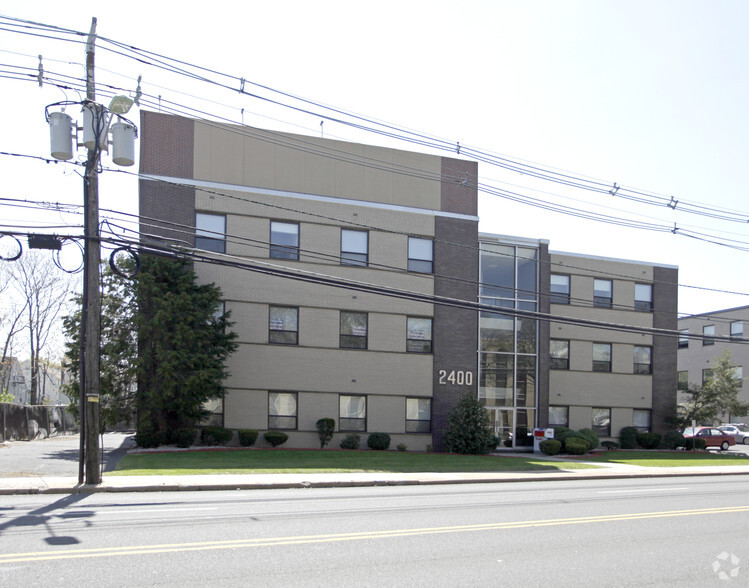 2400 Morris Ave, Union, NJ for lease - Primary Photo - Image 1 of 3