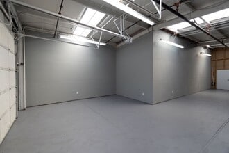 798 NW Dunbar Ave, Troutdale, OR for lease Interior Photo- Image 1 of 18