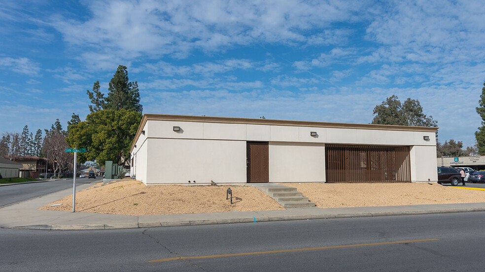 3801 San Dimas St, Bakersfield, CA for lease - Building Photo - Image 2 of 30