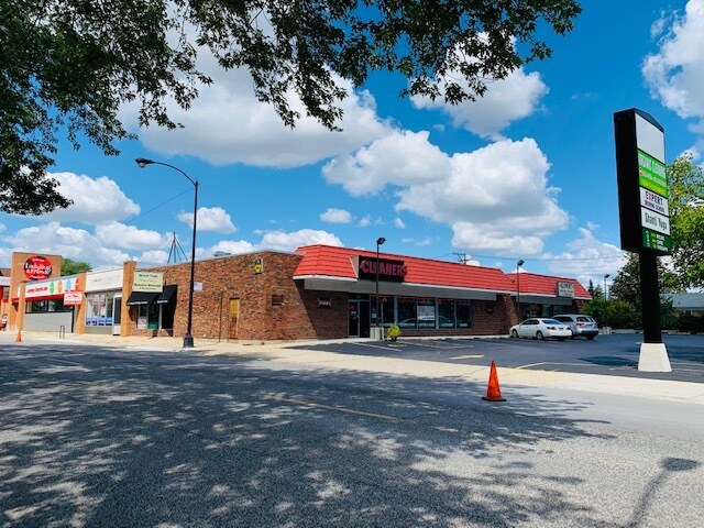 7644-7650 W Touhy Ave, Chicago, IL for lease - Building Photo - Image 1 of 3