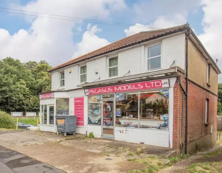 88-90 Catton Grove Road, Norwich for sale - Primary Photo - Image 1 of 1