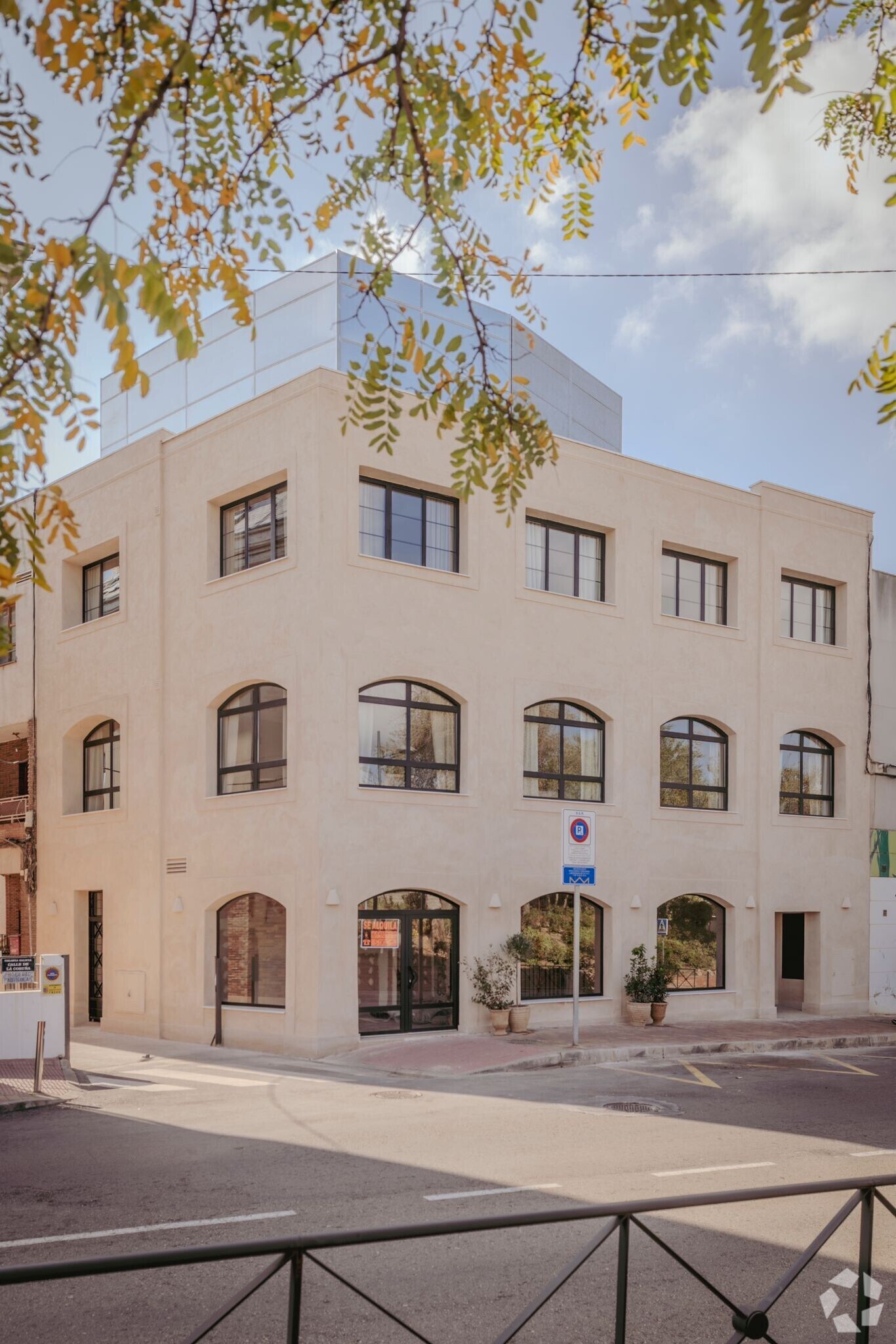 Calle Martina García, 9, Pozuelo de Alarcón, Madrid for sale Primary Photo- Image 1 of 1