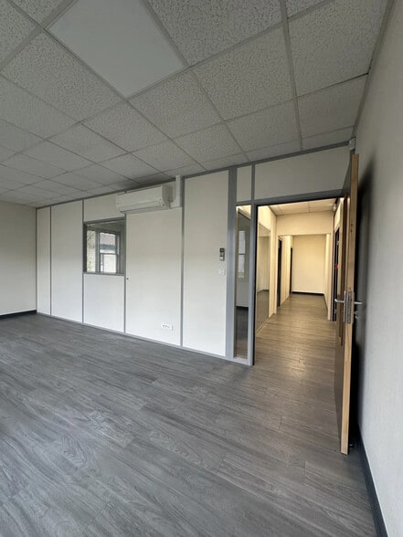 11 Rue De Micy, La Chapelle-Saint-Mesmin for lease - Interior Photo - Image 2 of 5