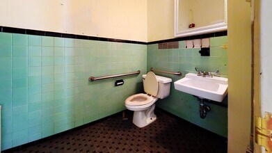 10 Hanover Pl, Brooklyn, NY for lease Interior Photo- Image 2 of 18