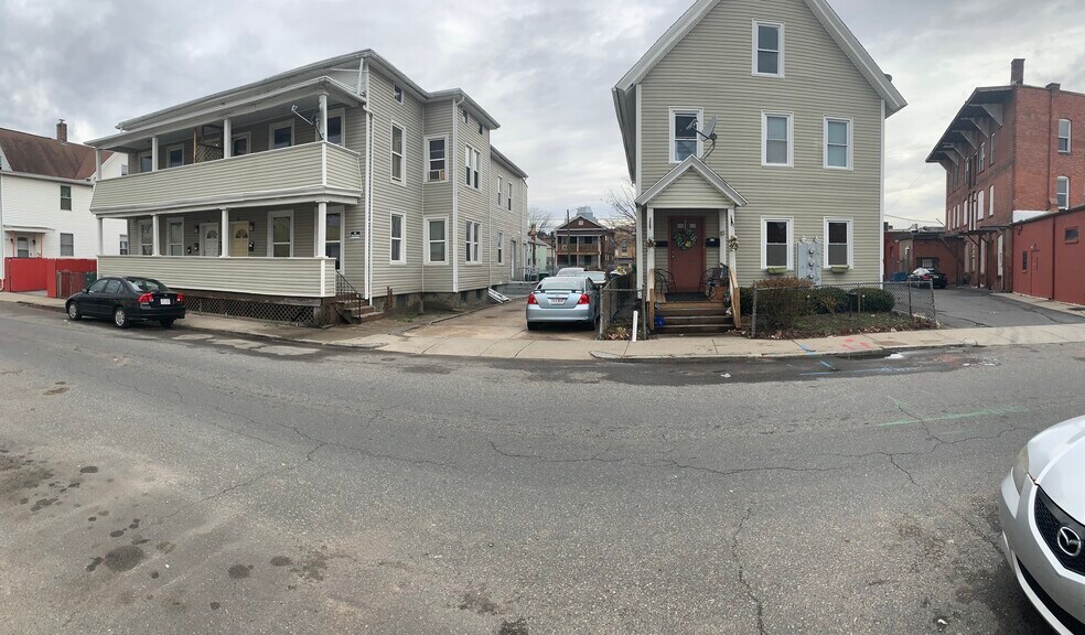 1416 Loring St, Springfield, MA 01105