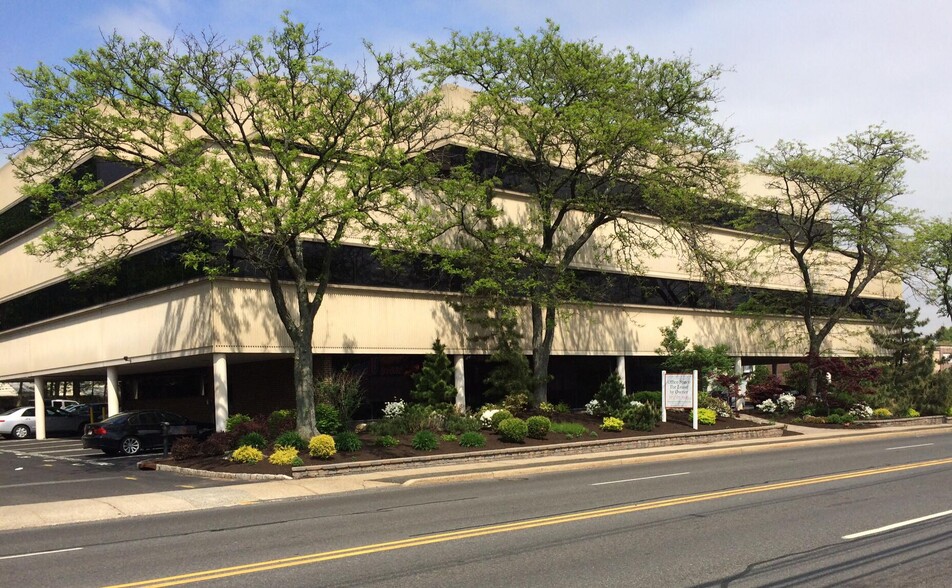 636 Morris Tpke, Short Hills, NJ for lease - Building Photo - Image 1 of 14