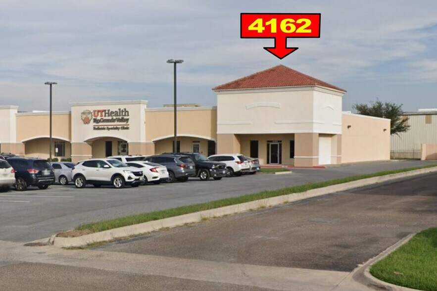 4162 Crosspoint Blvd, Edinburg, TX for lease - Building Photo - Image 1 of 9