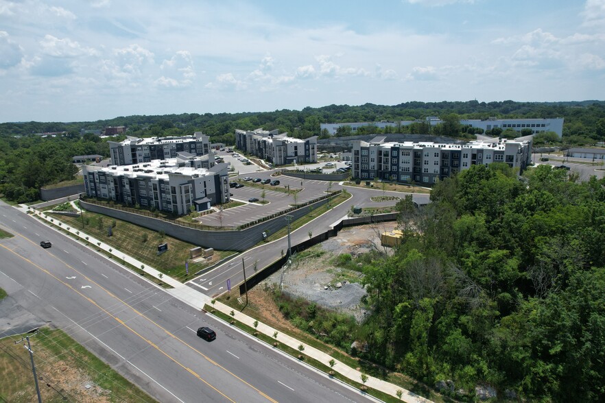 561 Stewarts Ferry Pike, Nashville, TN for sale - Aerial - Image 2 of 5