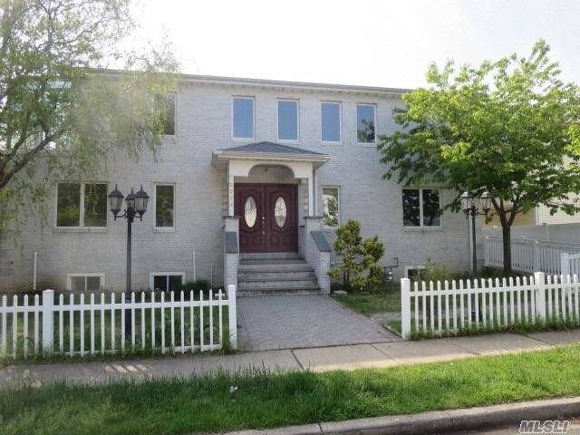 2954 Clark Ave, Oceanside, NY for sale - Building Photo - Image 1 of 1