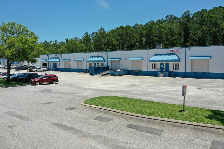 5355 Ramona Blvd, Jacksonville, FL for lease - Building Photo - Image 1 of 9