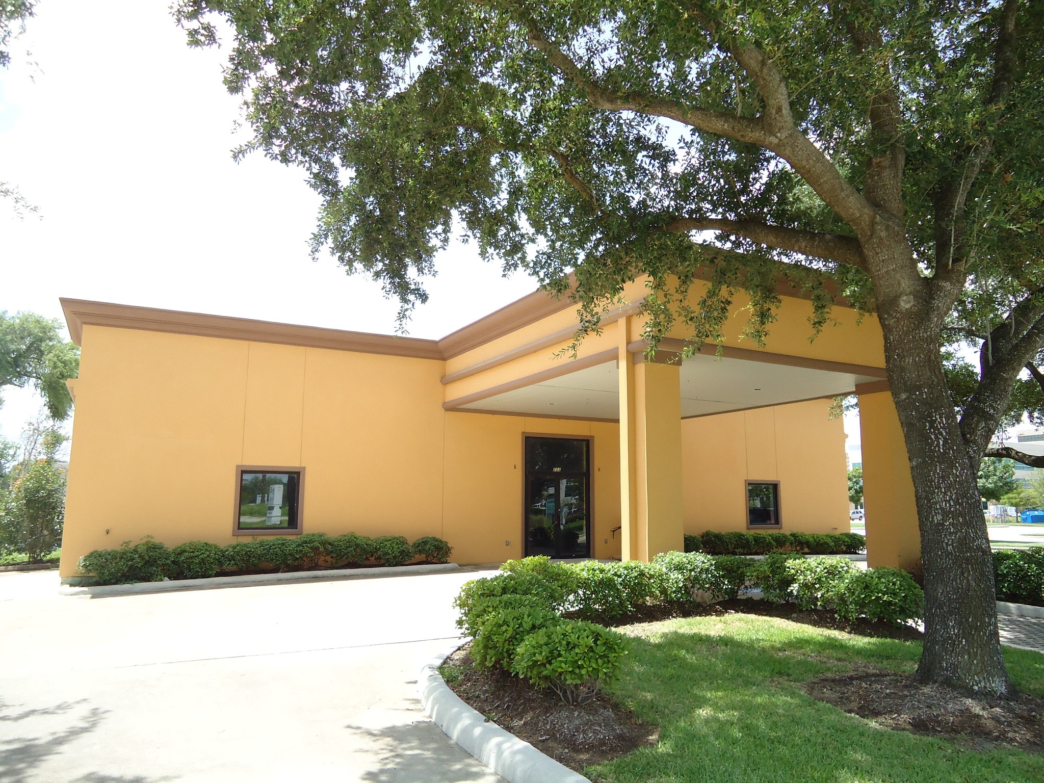 203 Blossom St, Webster, TX for sale Building Photo- Image 1 of 1