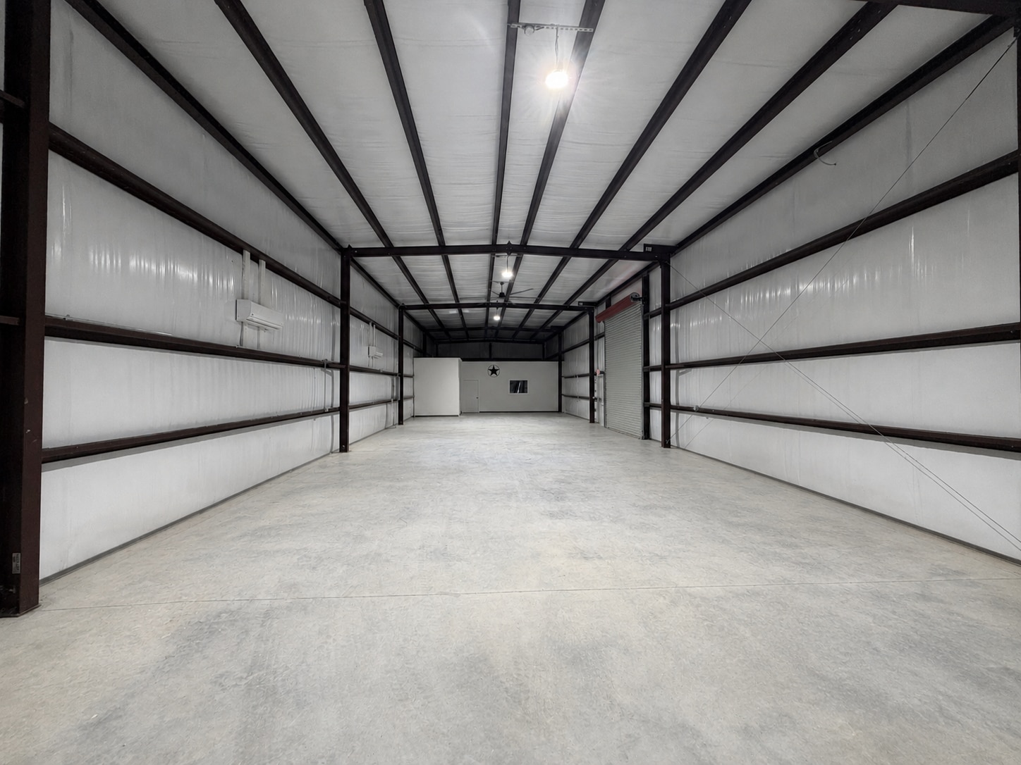 31815 FM 2978 Rd, Magnolia, TX for lease Interior Photo- Image 1 of 6