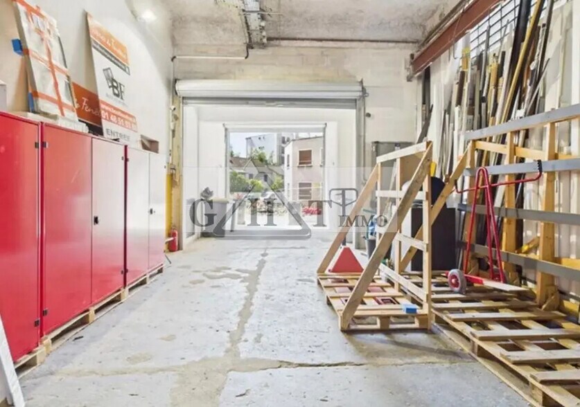 Industrial in Bagnolet for lease - Interior Photo - Image 2 of 2