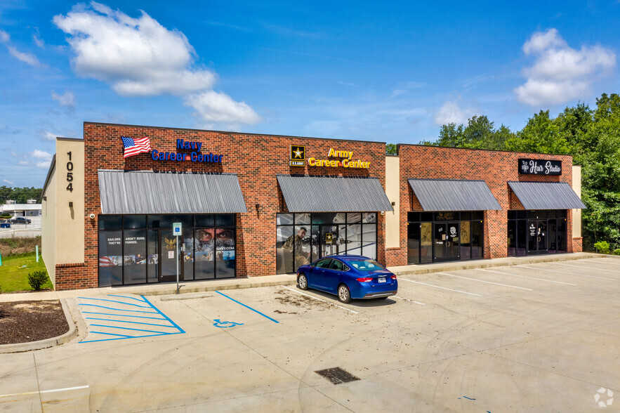 1052 S Lake Dr, Lexington, SC for lease - Primary Photo - Image 1 of 10