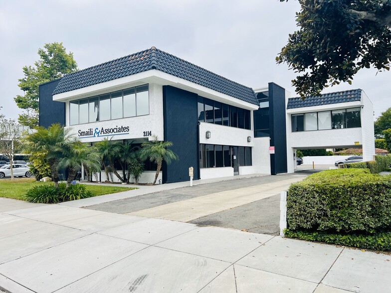 2114 N Broadway, Santa Ana, CA for lease - Building Photo - Image 1 of 33