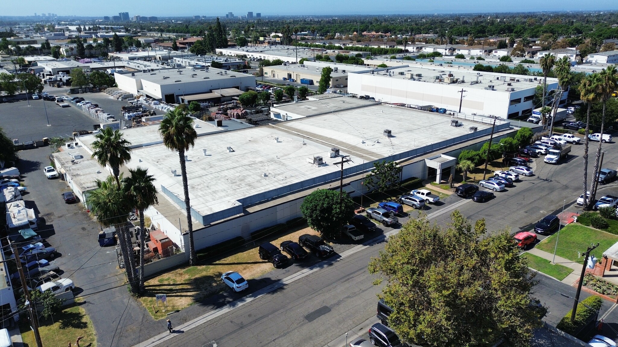 1300 E Wakeham Ave, Santa Ana, CA for lease Building Photo- Image 1 of 5