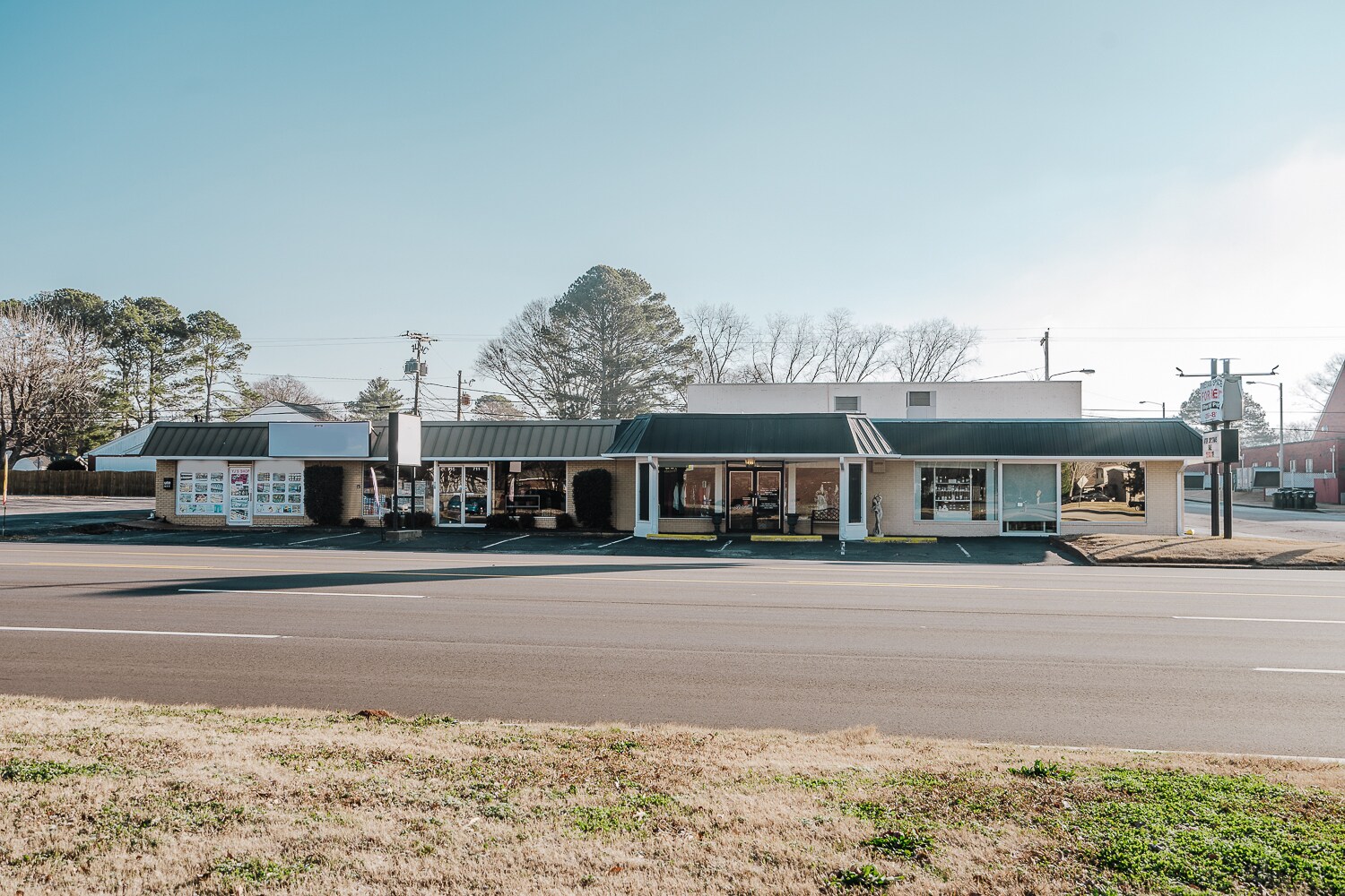 709-713 Woodward Ave, Muscle Shoals, AL for sale Primary Photo- Image 1 of 8