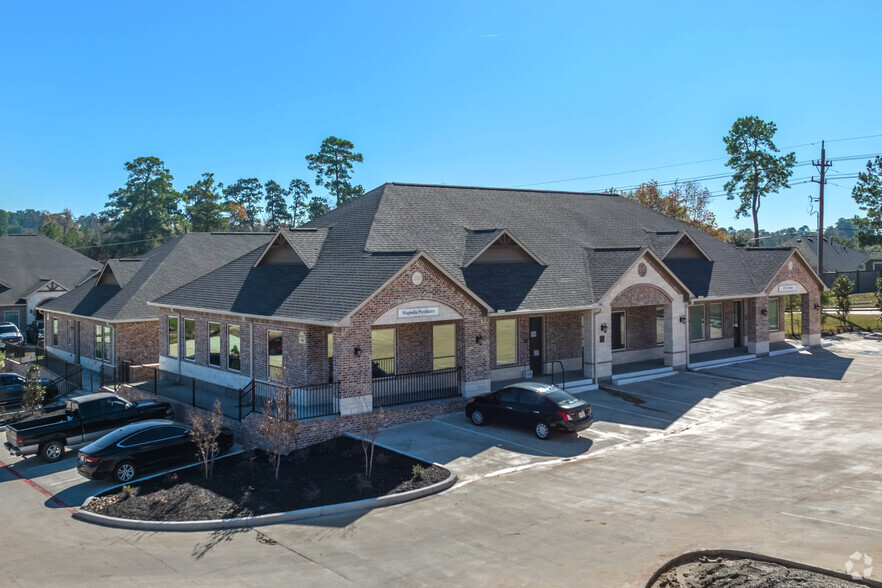 1904 Longmire Rd, Conroe, TX for lease - Building Photo - Image 1 of 16