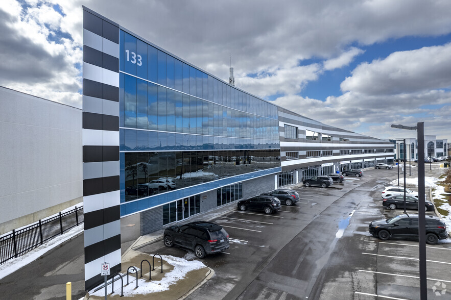 133 Milani Blvd, Vaughan, ON for lease - Building Photo - Image 1 of 6