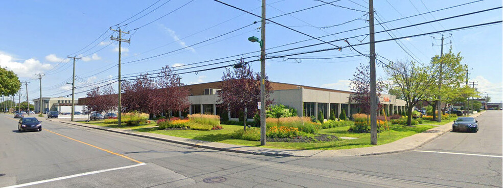 8191 Ch Montview, Mt Royal, QC for lease - Building Photo - Image 1 of 6