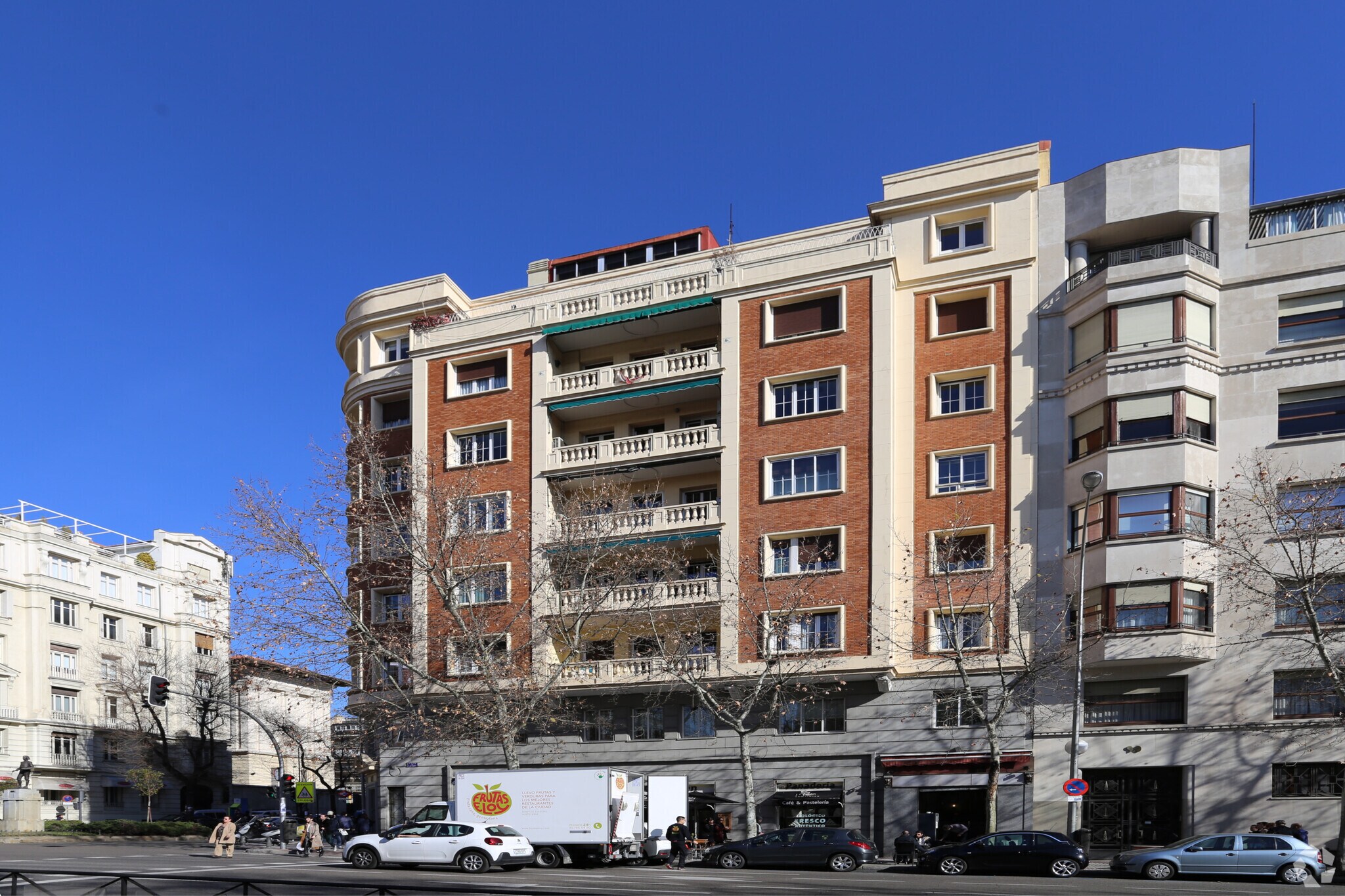 Calle de Velázquez, 92, Madrid, Madrid for lease Building Photo- Image 1 of 3