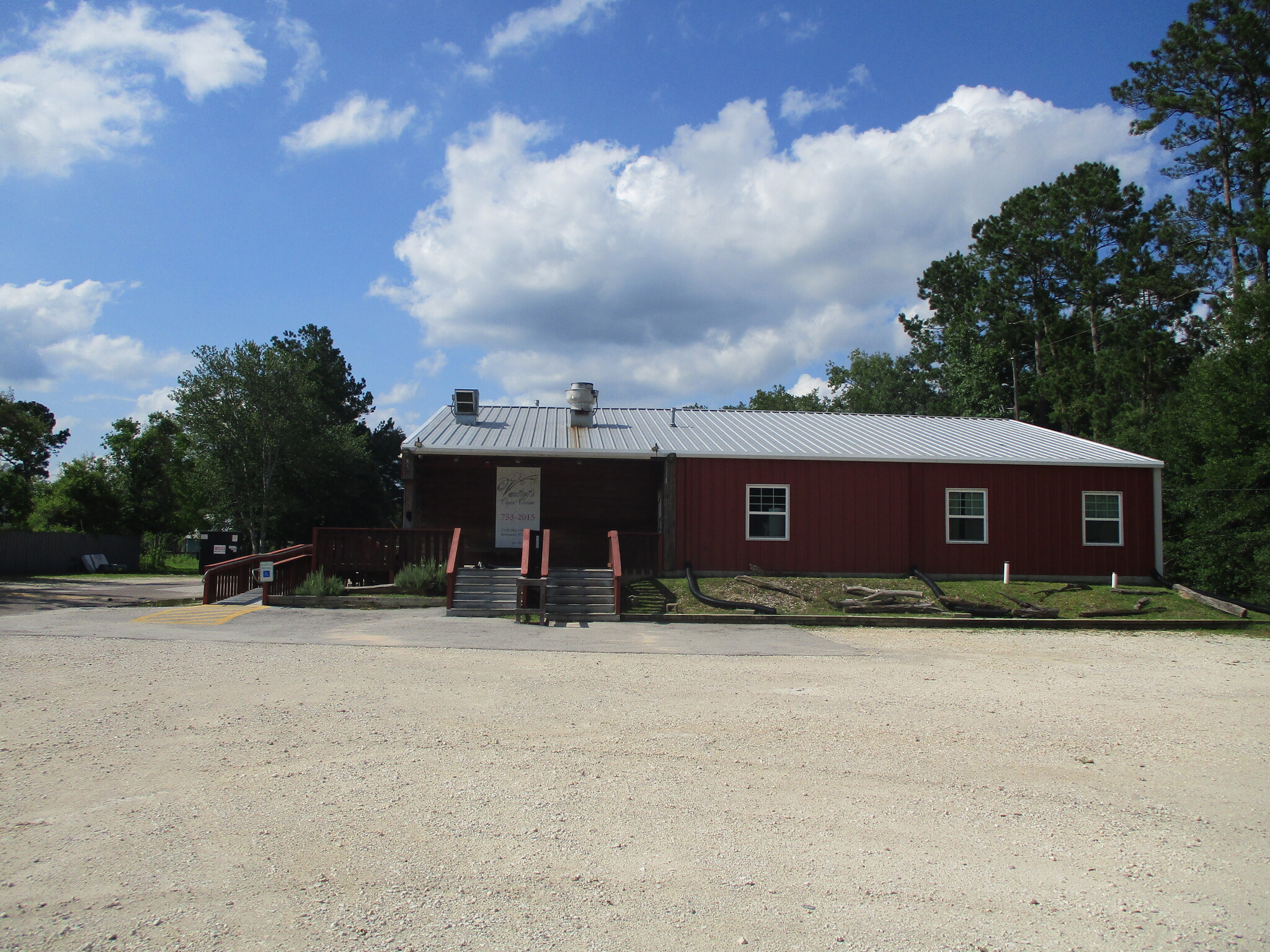 13350 Highway 105, Beaumont, TX for sale Primary Photo- Image 1 of 19