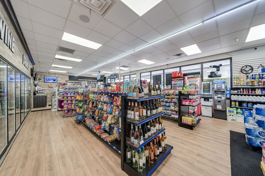 8291 N University Dr, Tamarac, FL for sale - Building Photo - Image 3 of 12