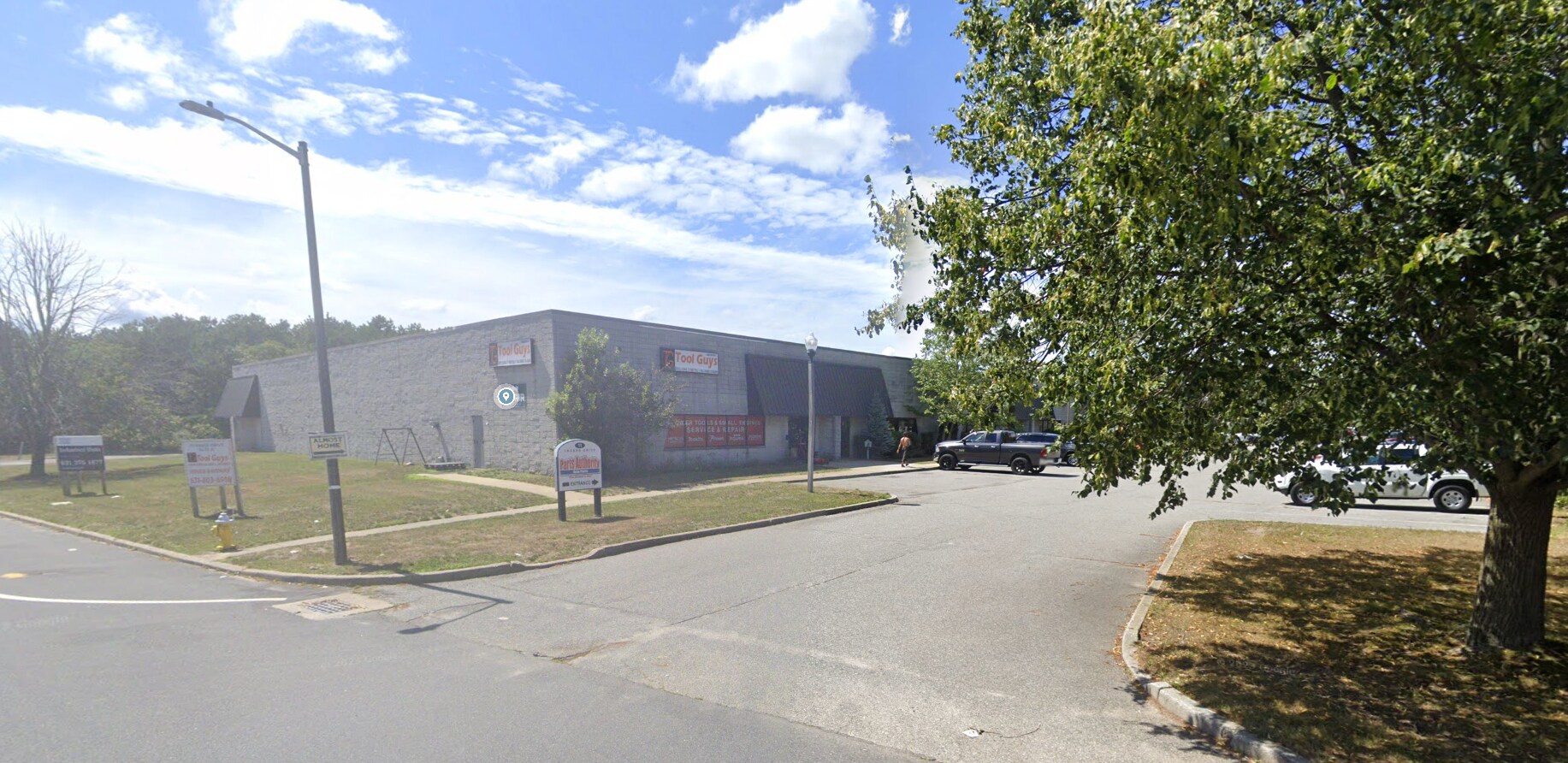 11 Farber Dr, Bellport Village, NY for lease Building Photo- Image 1 of 2