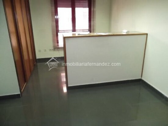 Office in Cáceres for sale - Building Photo - Image 2 of 9