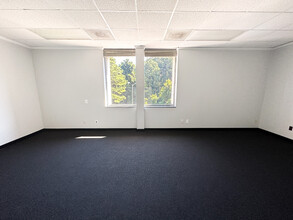 3801 Computer Dr, Raleigh, NC for lease Interior Photo- Image 2 of 3