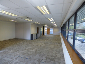 The Crescent, Birmingham for lease Interior Photo- Image 1 of 4