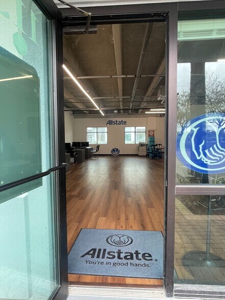 9100 Belvedere Rd, Royal Palm Beach, FL for lease - Interior Photo - Image 3 of 21