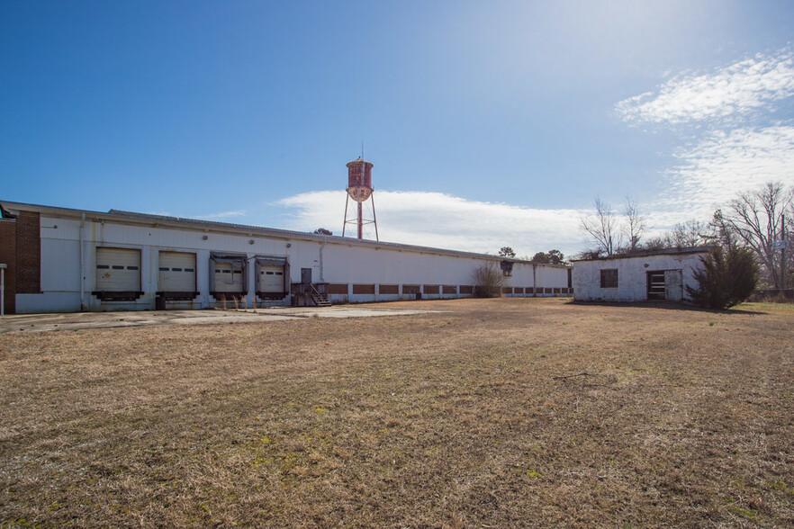 140 Somerset Church Rd, Roxboro, NC for lease - Building Photo - Image 2 of 14