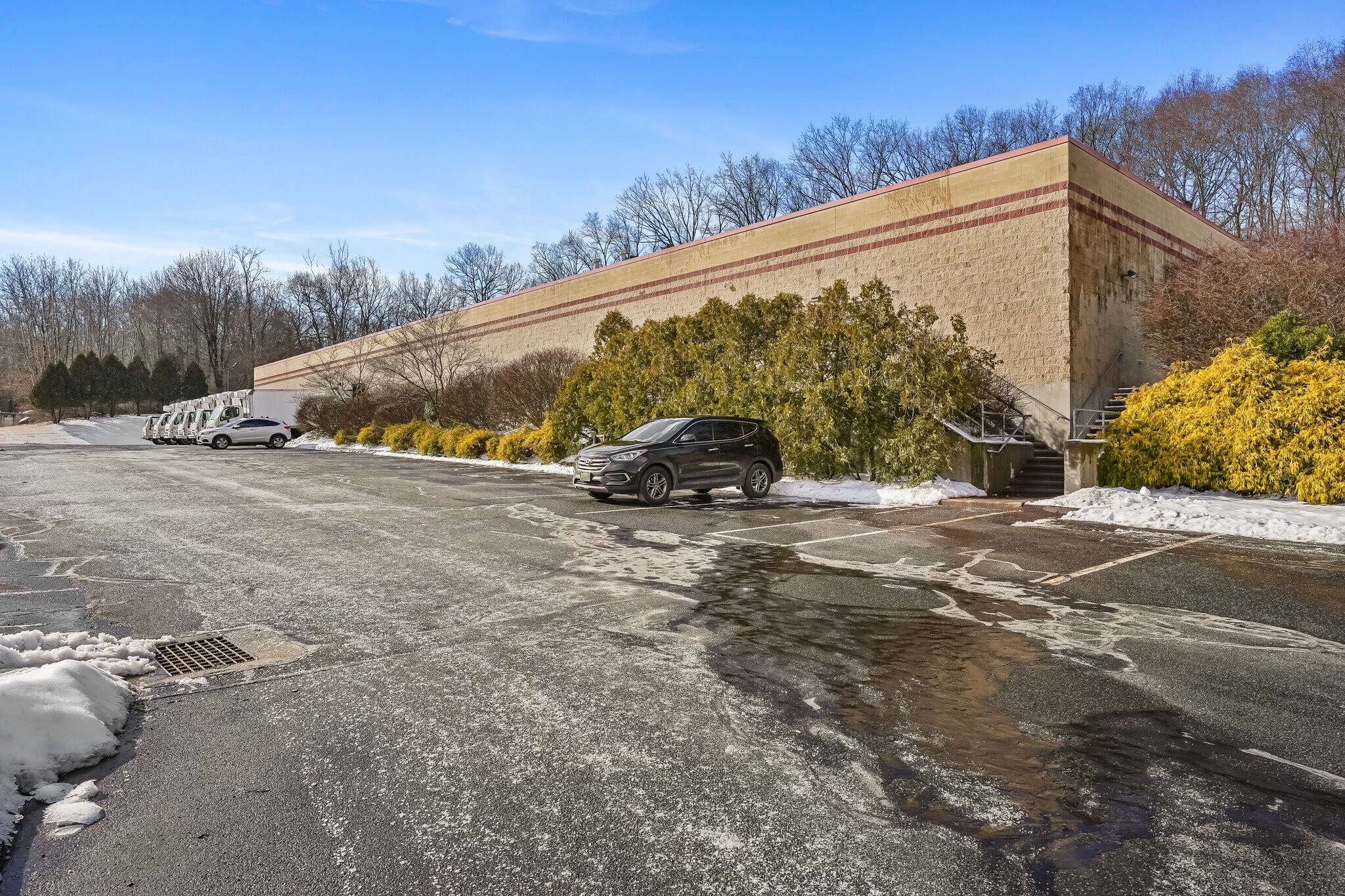 21 Diana Ct, Cheshire, CT for lease Building Photo- Image 1 of 3