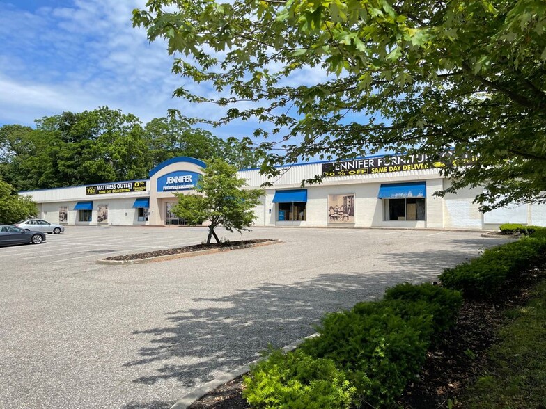 2257 Route 112, Coram, NY for lease - Building Photo - Image 1 of 4