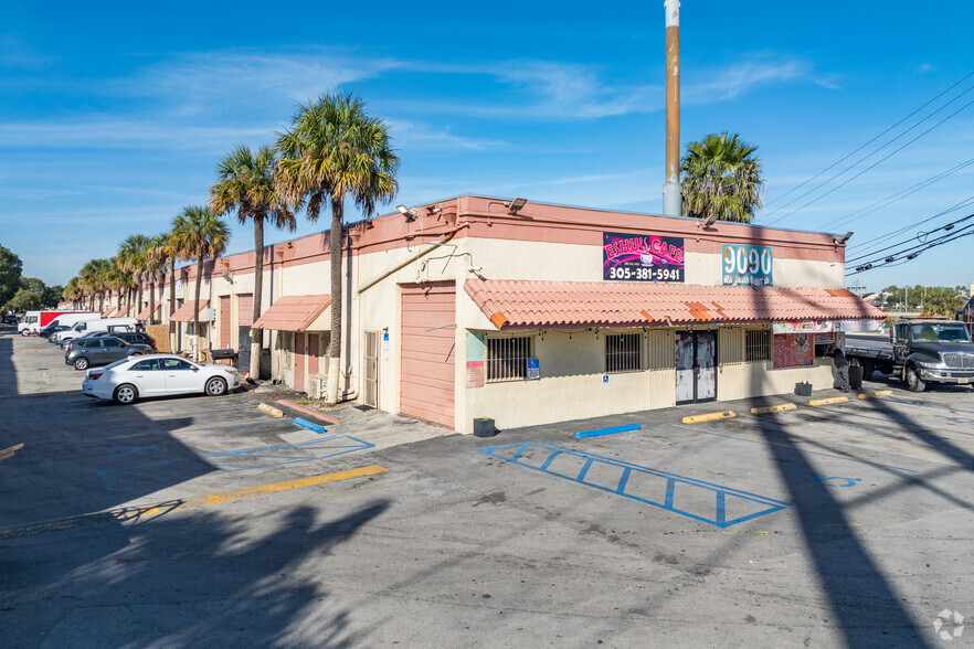 9090 NW South River Dr, Miami, FL for lease - Building Photo - Image 1 of 6