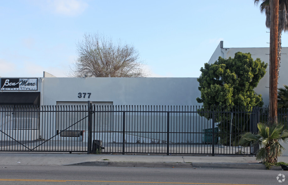 353-361 E Jefferson Blvd, Los Angeles, CA for lease - Primary Photo - Image 1 of 2