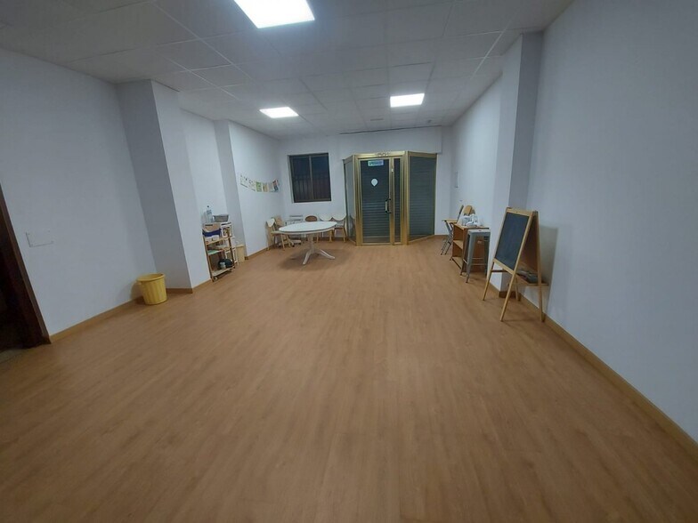 Retail in El Ejido, Almería for lease - Building Photo - Image 2 of 5