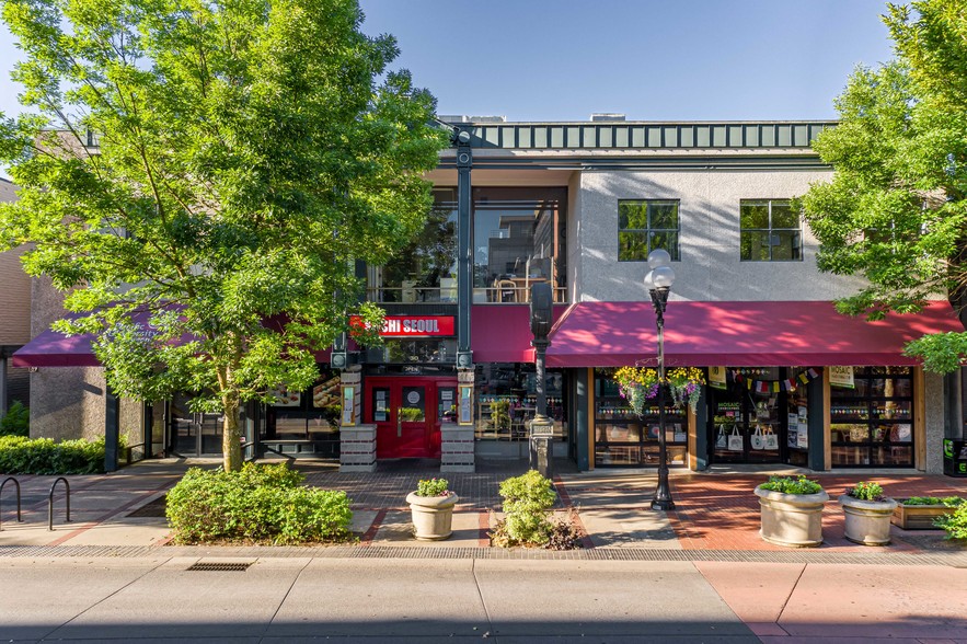 28-30 E Broadway, Eugene, OR for lease - Building Photo - Image 1 of 25