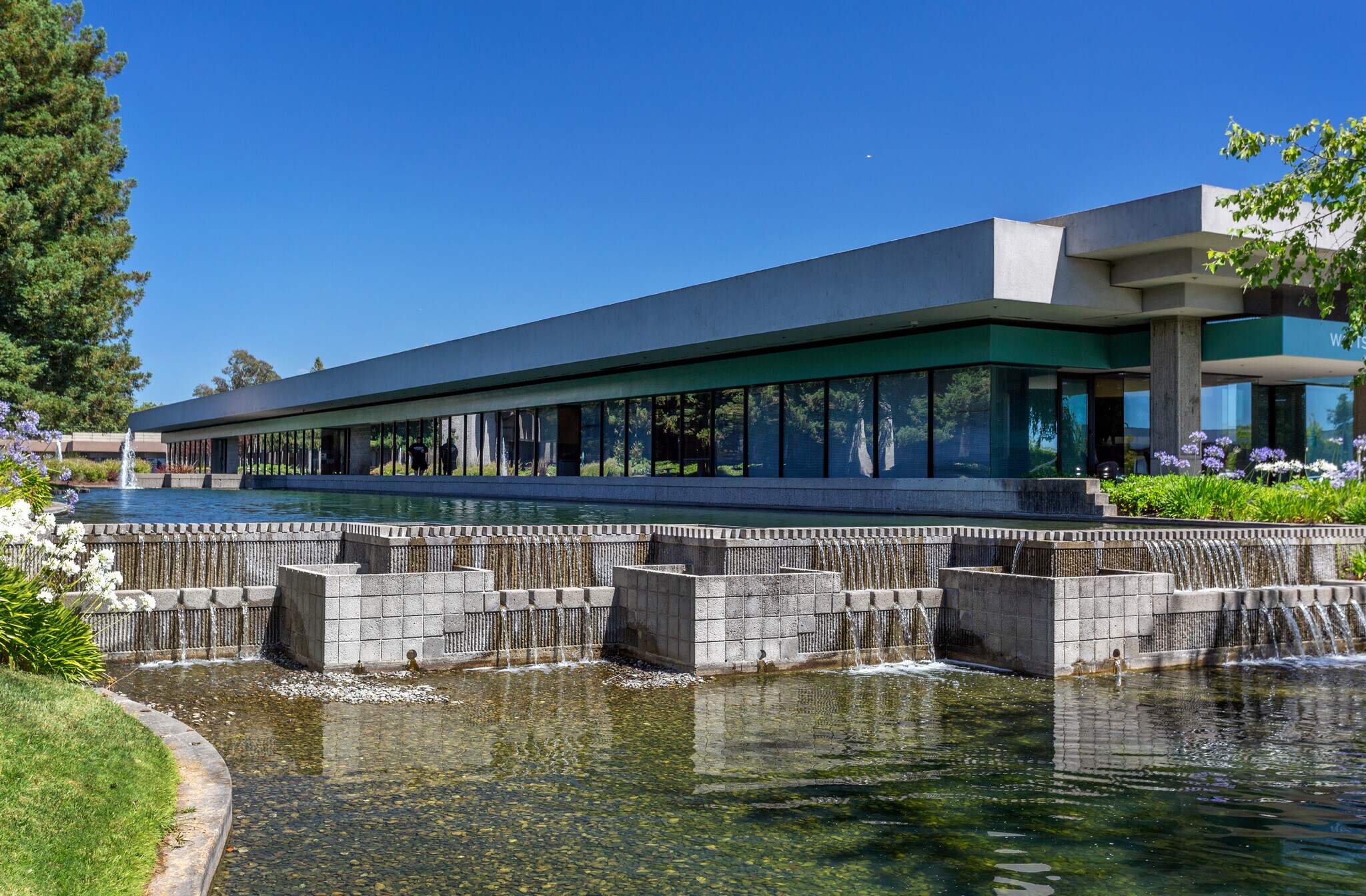 70 Stony Point Rd, Santa Rosa, CA for lease Building Photo- Image 1 of 4